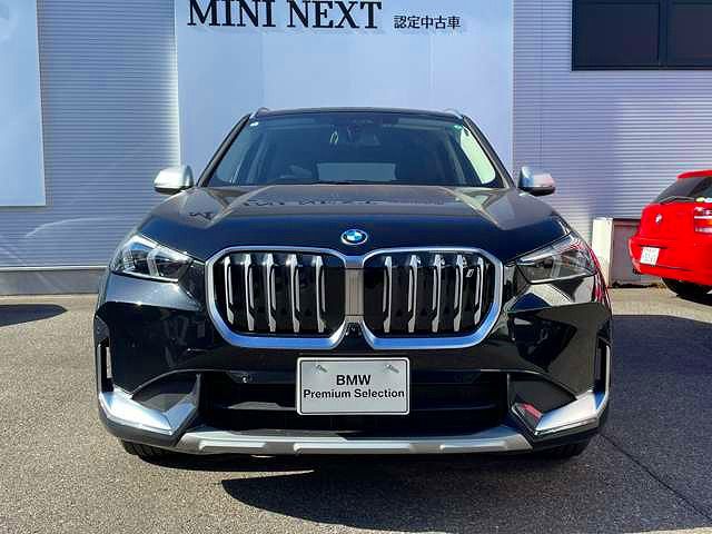 U11 iX1 xDrive30