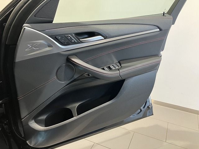 X4 xDrive20d RHD