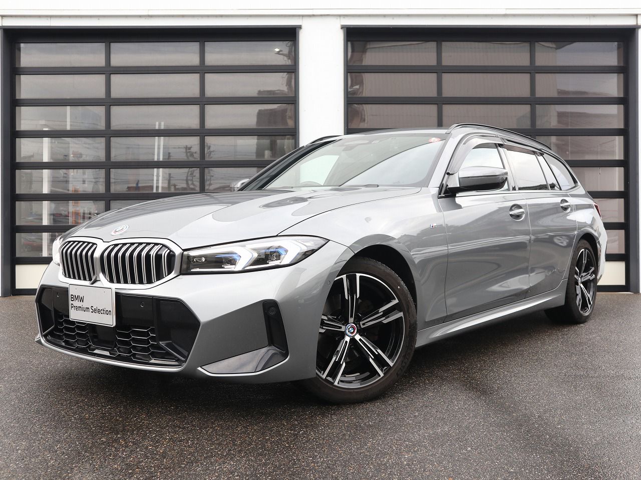 320d xDrive Touring M Sport | 320 | 3シリーズ | BMW | 車両 | IUCP JP BMW Website