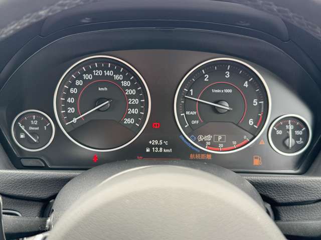 320D SEDAN RHD