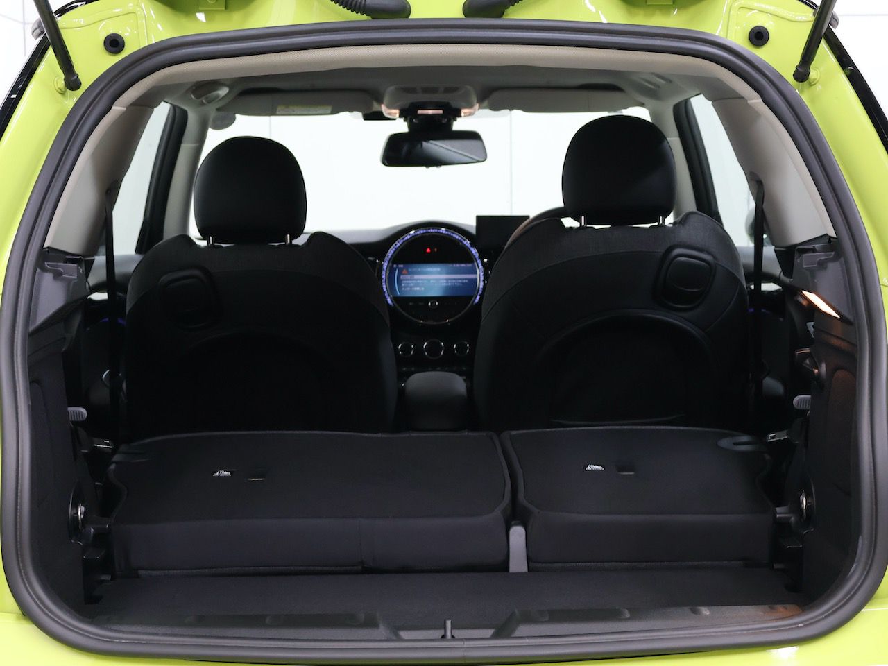 MINI Cooper F56 RHD