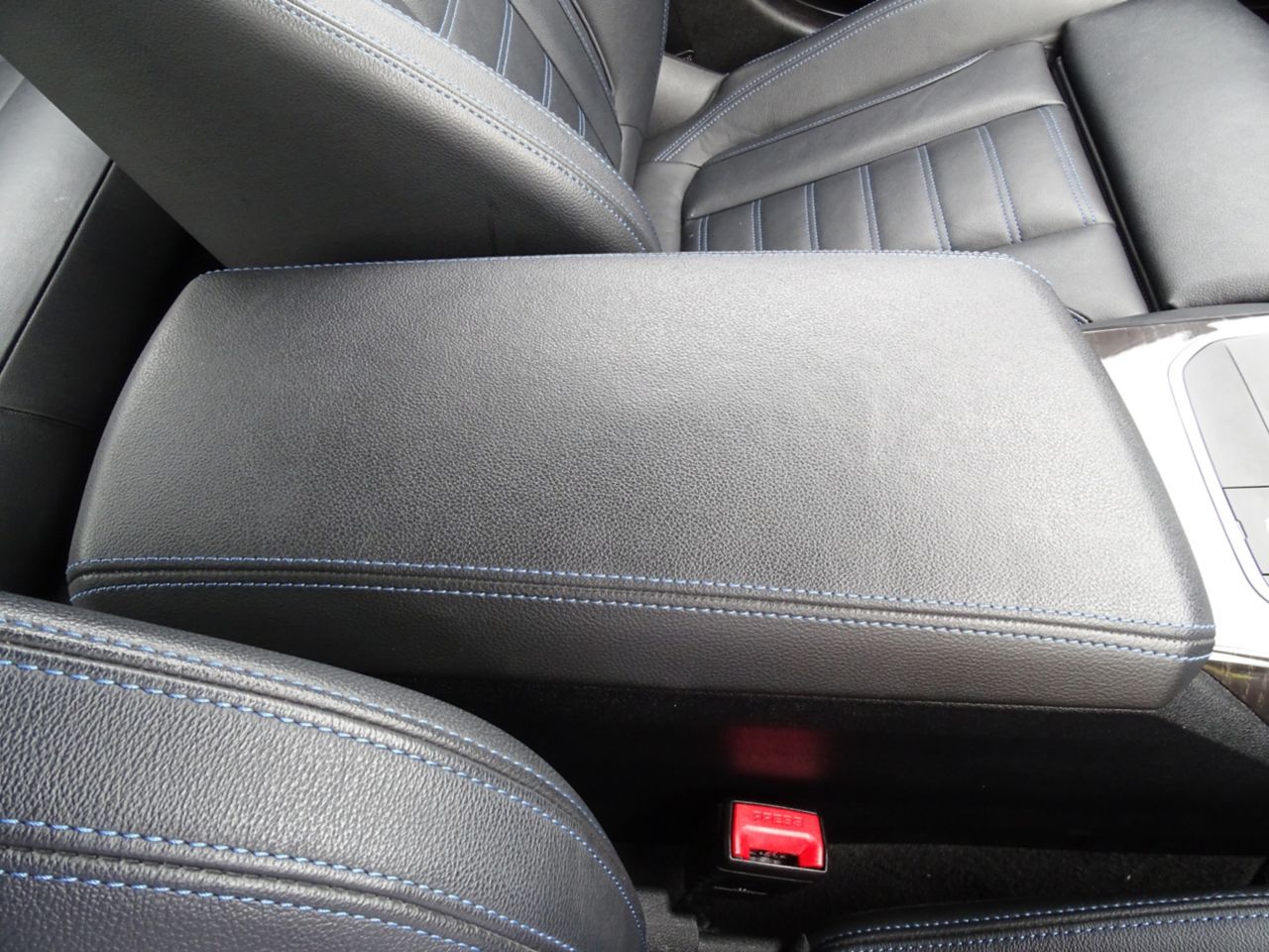 G20 320d xDrive RHD Saloon