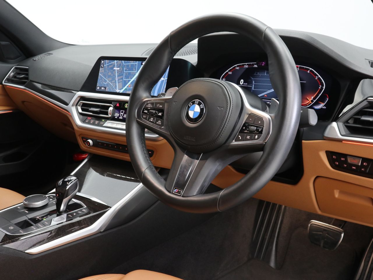 G20 320d xDrive RHD Saloon