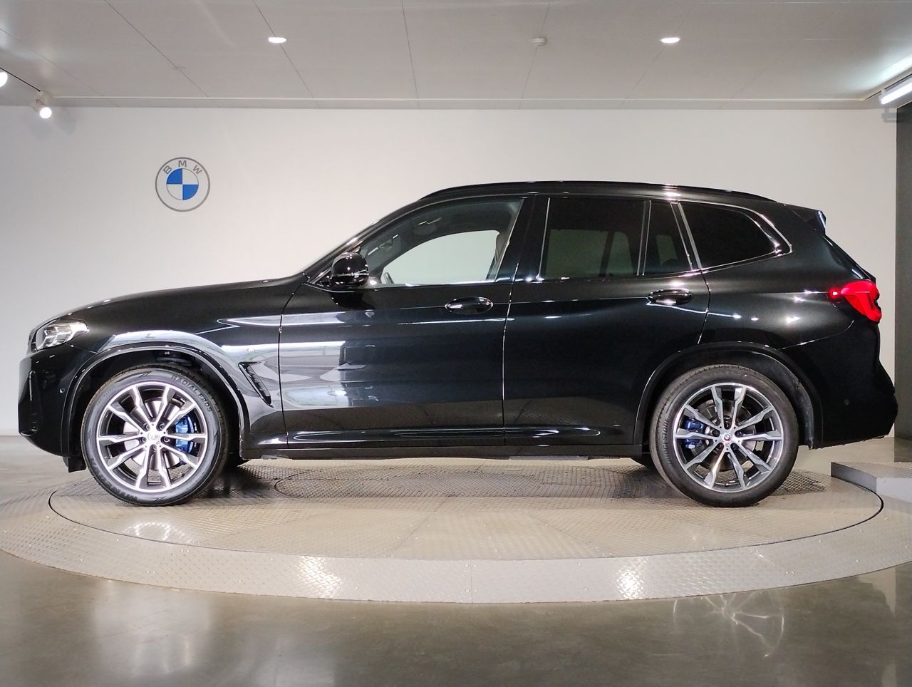 G01 X3 M40d RHD LCI ZA