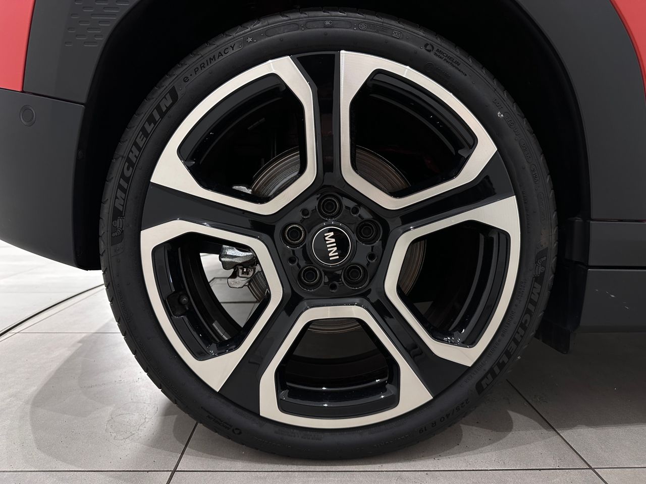 J05 MINI Aceman SE