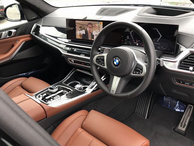 X7 xDrive40d RHD US