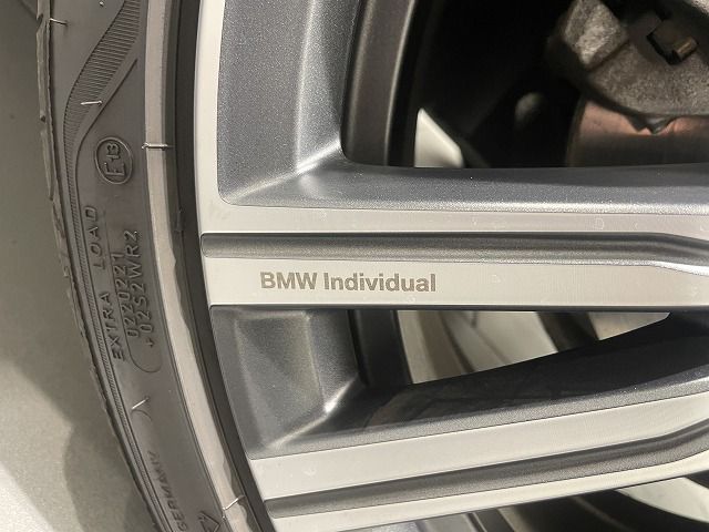 320d xDrive Berline RHD