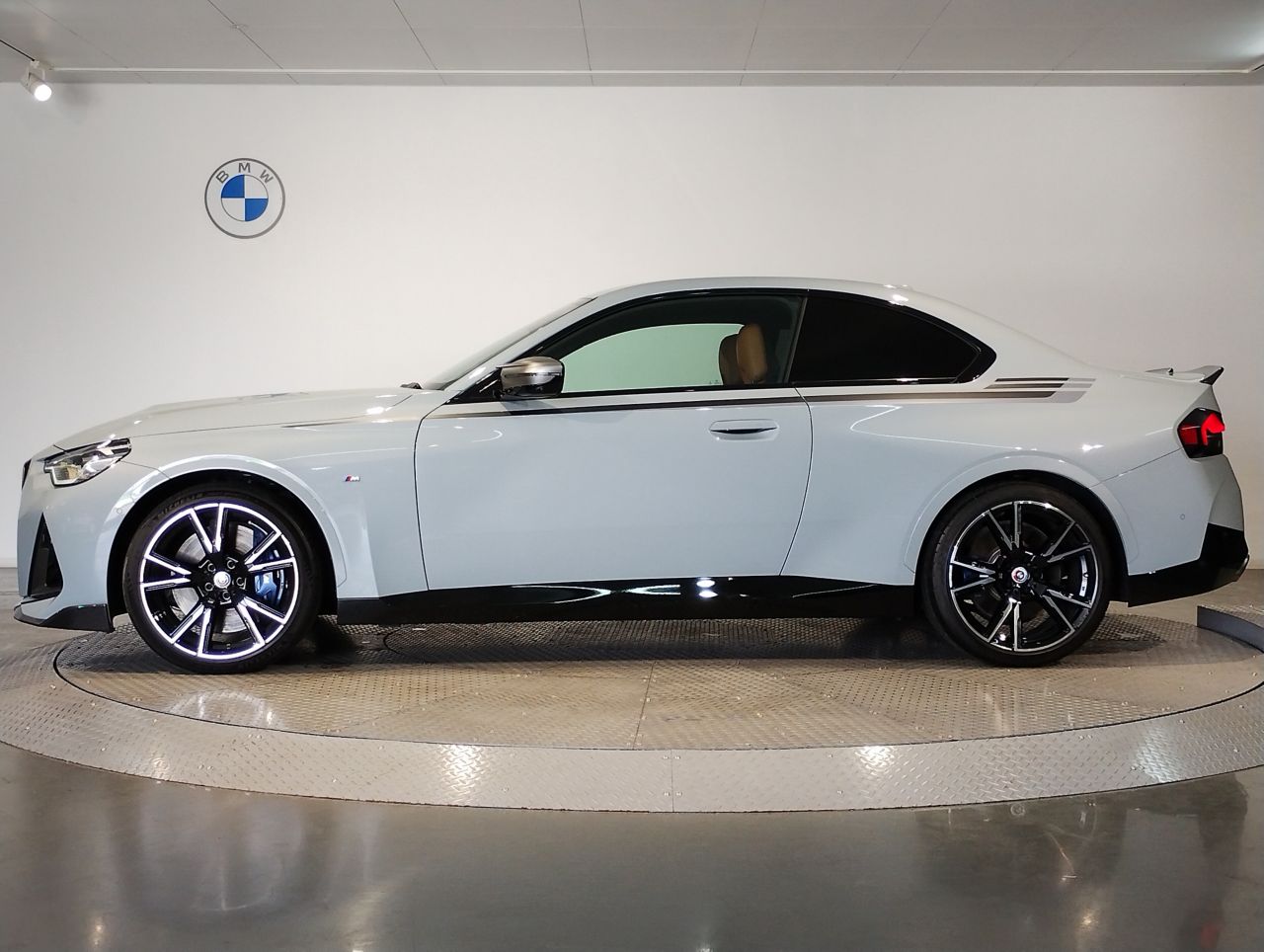 M240i xDrive Coupé RHD