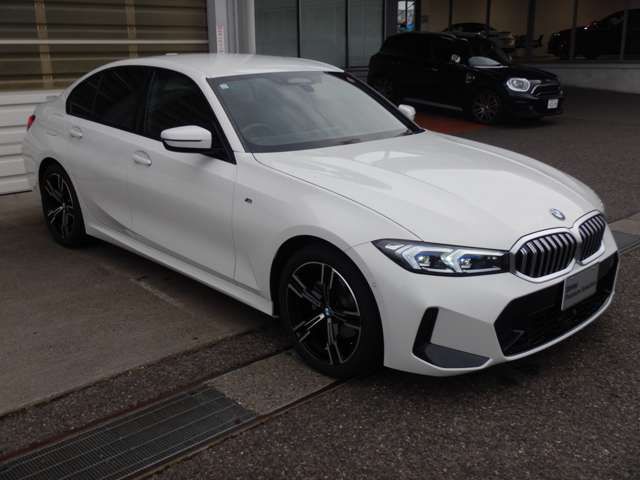 320d xDrive Berline RHD