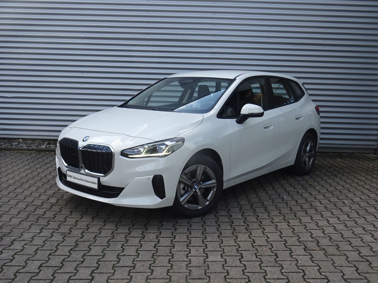 BMW 218