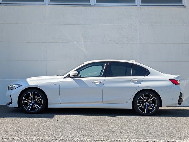 320d xDrive Berline RHD