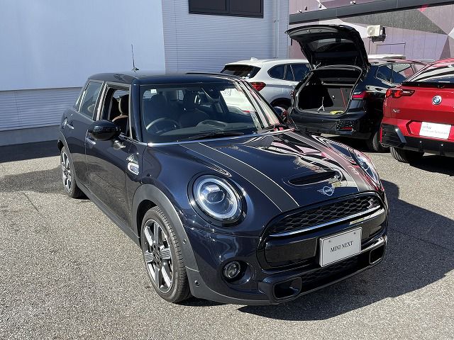 F55 COOPER S D(AT)