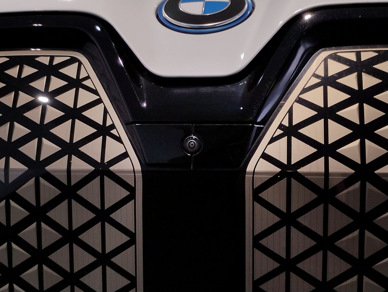 i20 iX xDrive40
