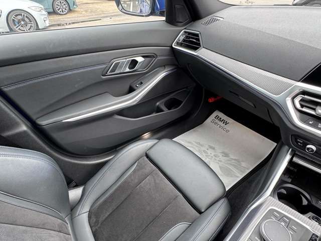 G21 320d xDrive Touring RHD