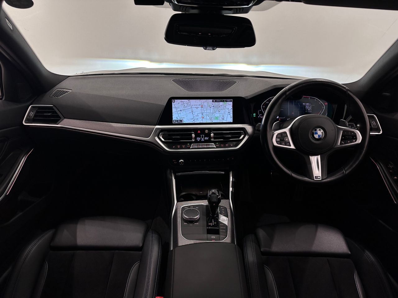 G21 330i Touring RHD