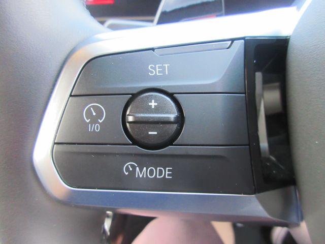 iX2 xDrive30 MSP