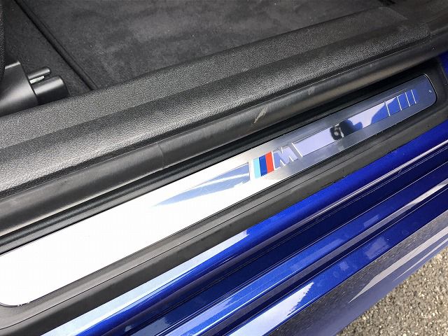 G20 330e Saloon RHD MX