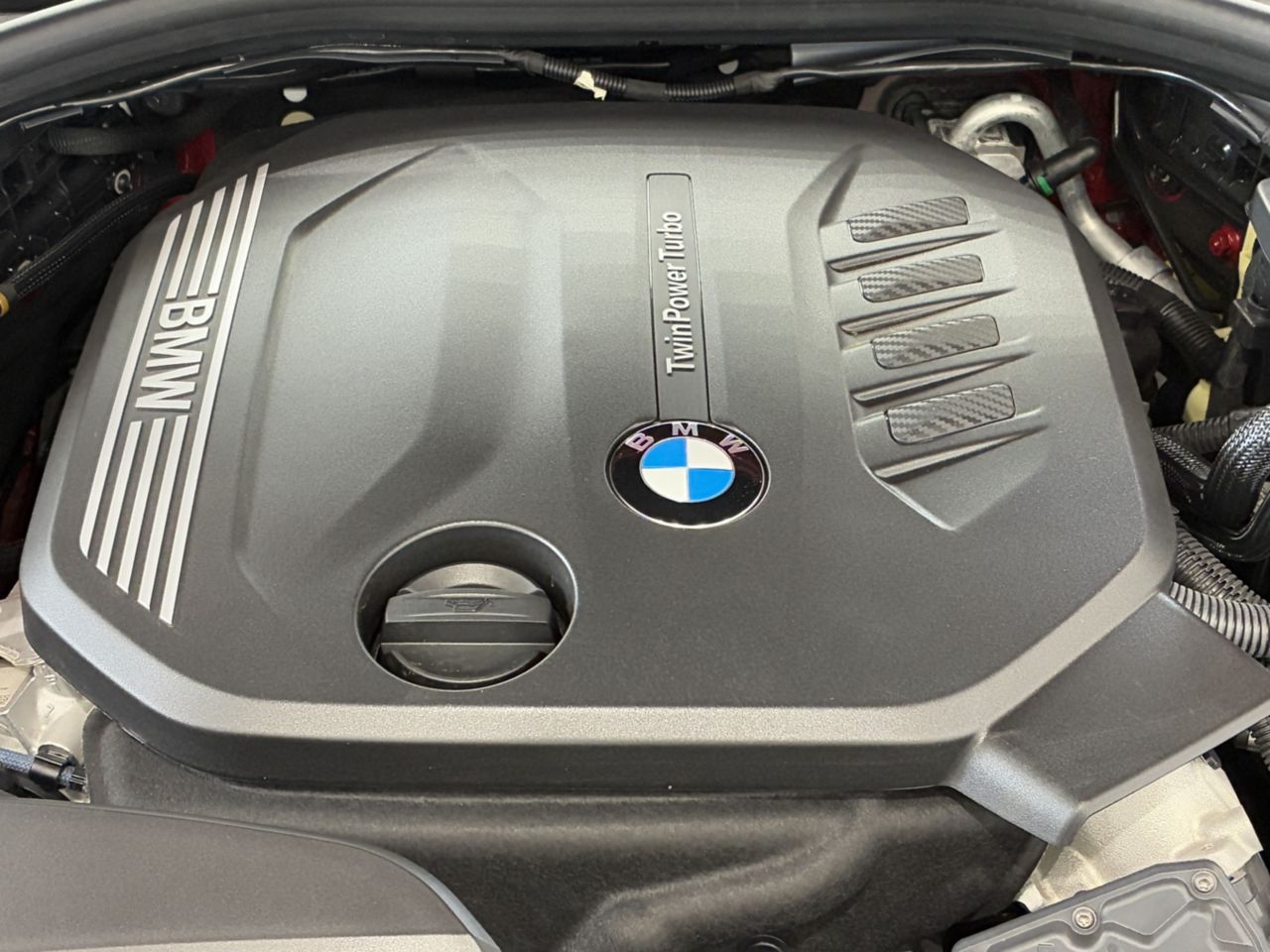 320d xDrive Berline RHD