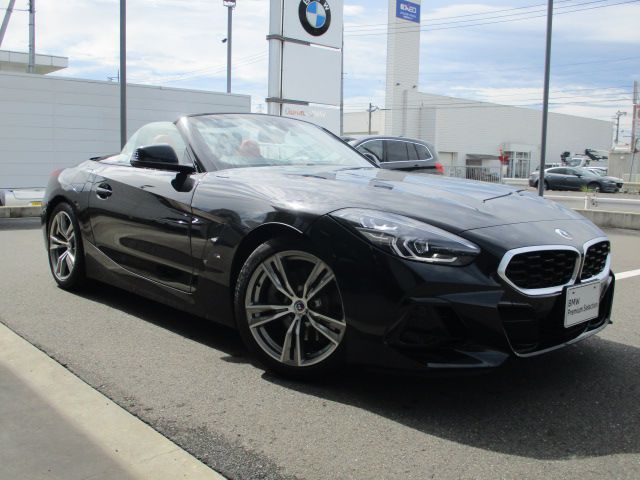 G29 z4 sDrive20i RHD