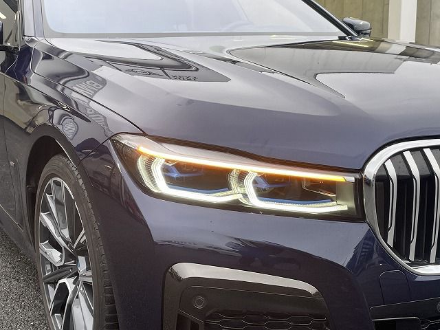 750i xDrive Sedan
