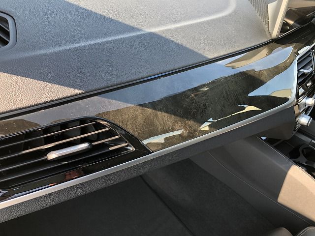 530e Sedan RHD