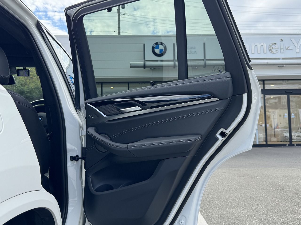 G01 X3 M40d RHD LCI ZA