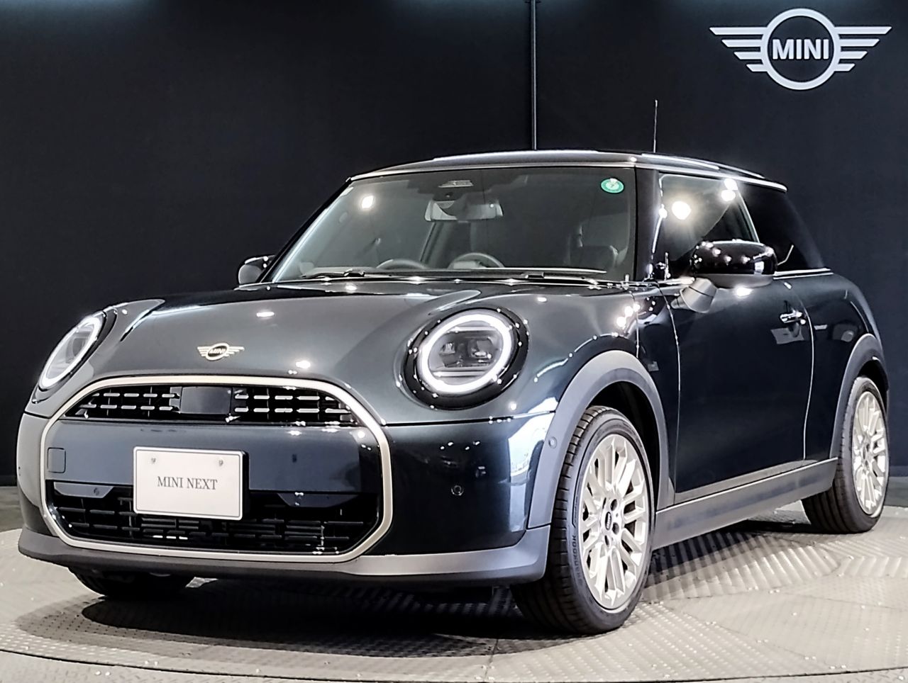 THE NEW MINI COOPER (3 DOOR) C