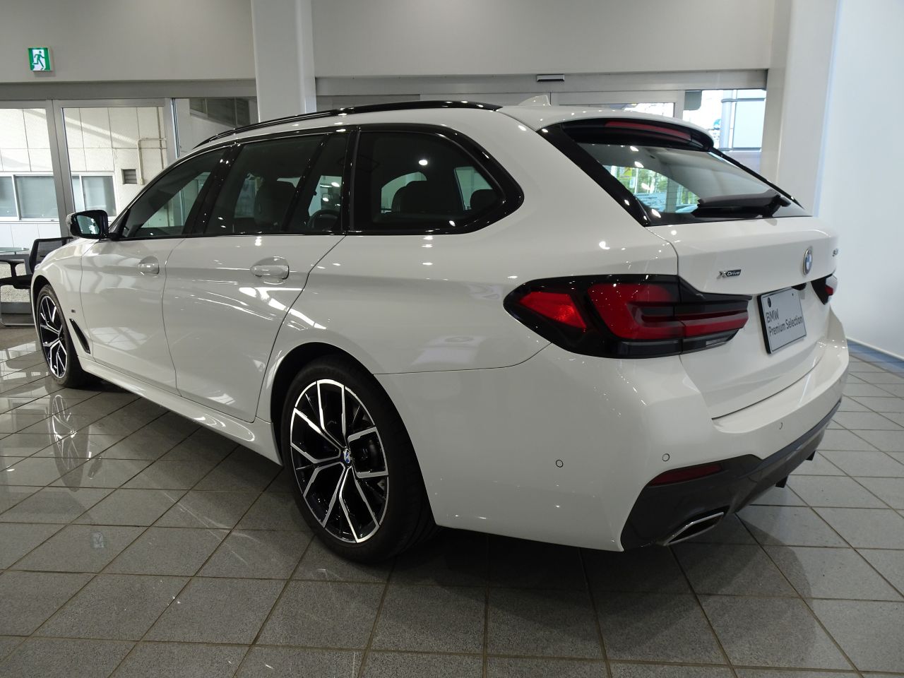 540i xDrive Touring M Sport | 540 | 5シリーズ | BMW | 車両 | IUCP JP BMW Website