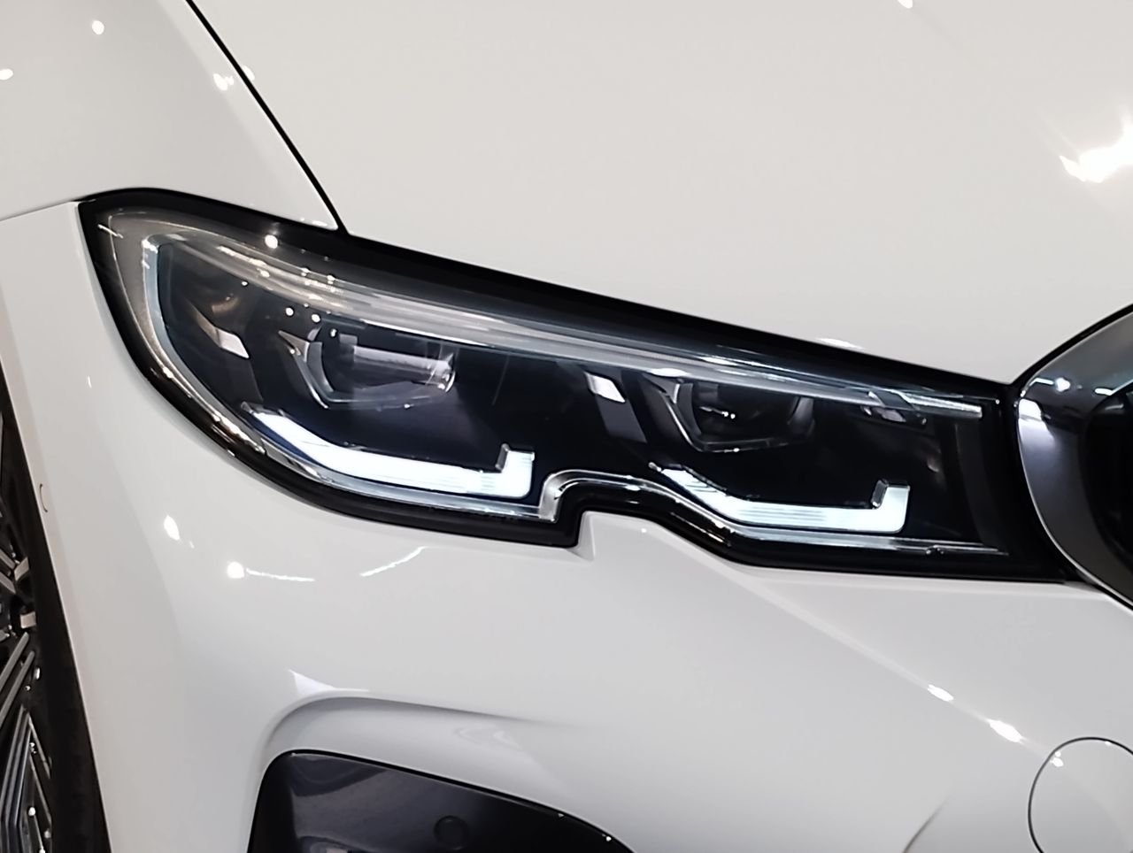 G20 320i Saloon RHD MX