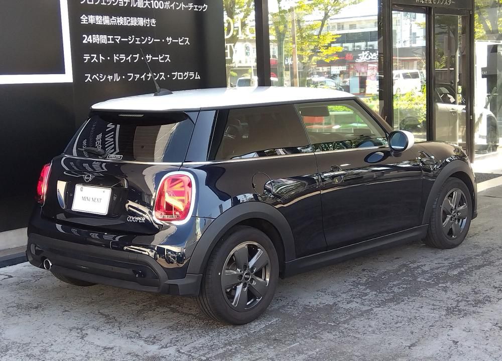 MINI Cooper F56 RHD