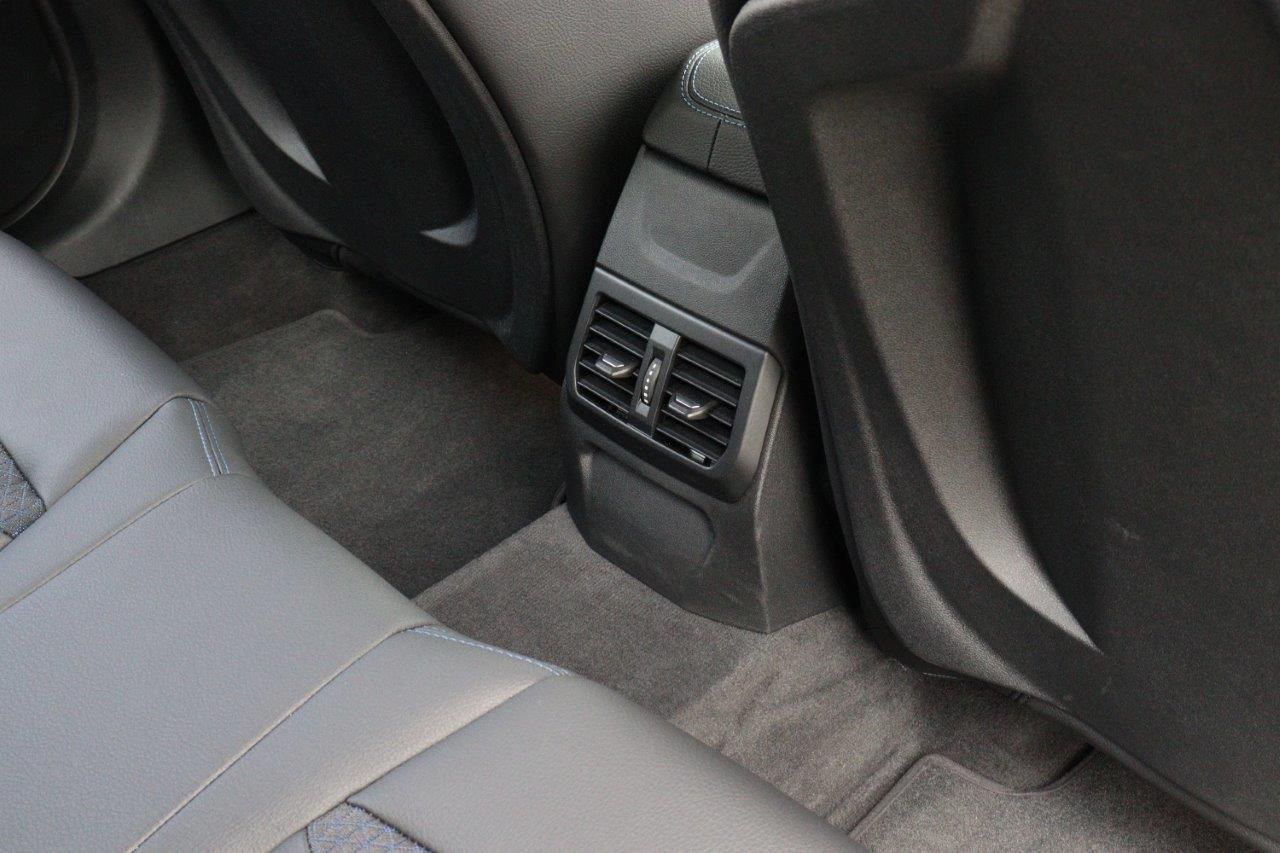 F40 118d Sports Hatch 5-door B47 2.0d