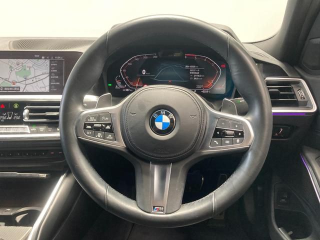 G20 320d xDrive RHD Saloon