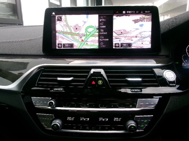 520d xDrive Sedan RHD
