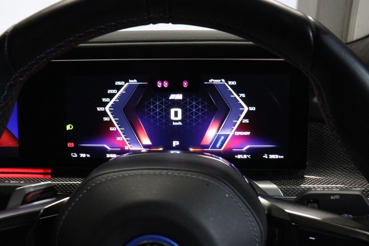 BMW i7 M70 xDrive Sedan RHD