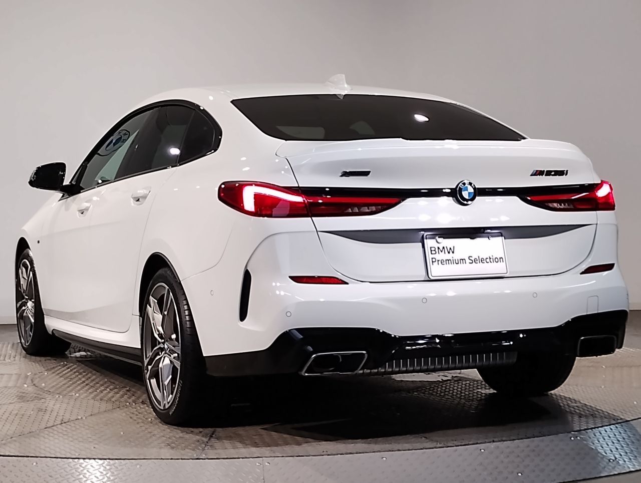 F4* **35i xDrive **** ***** B48 2.0i