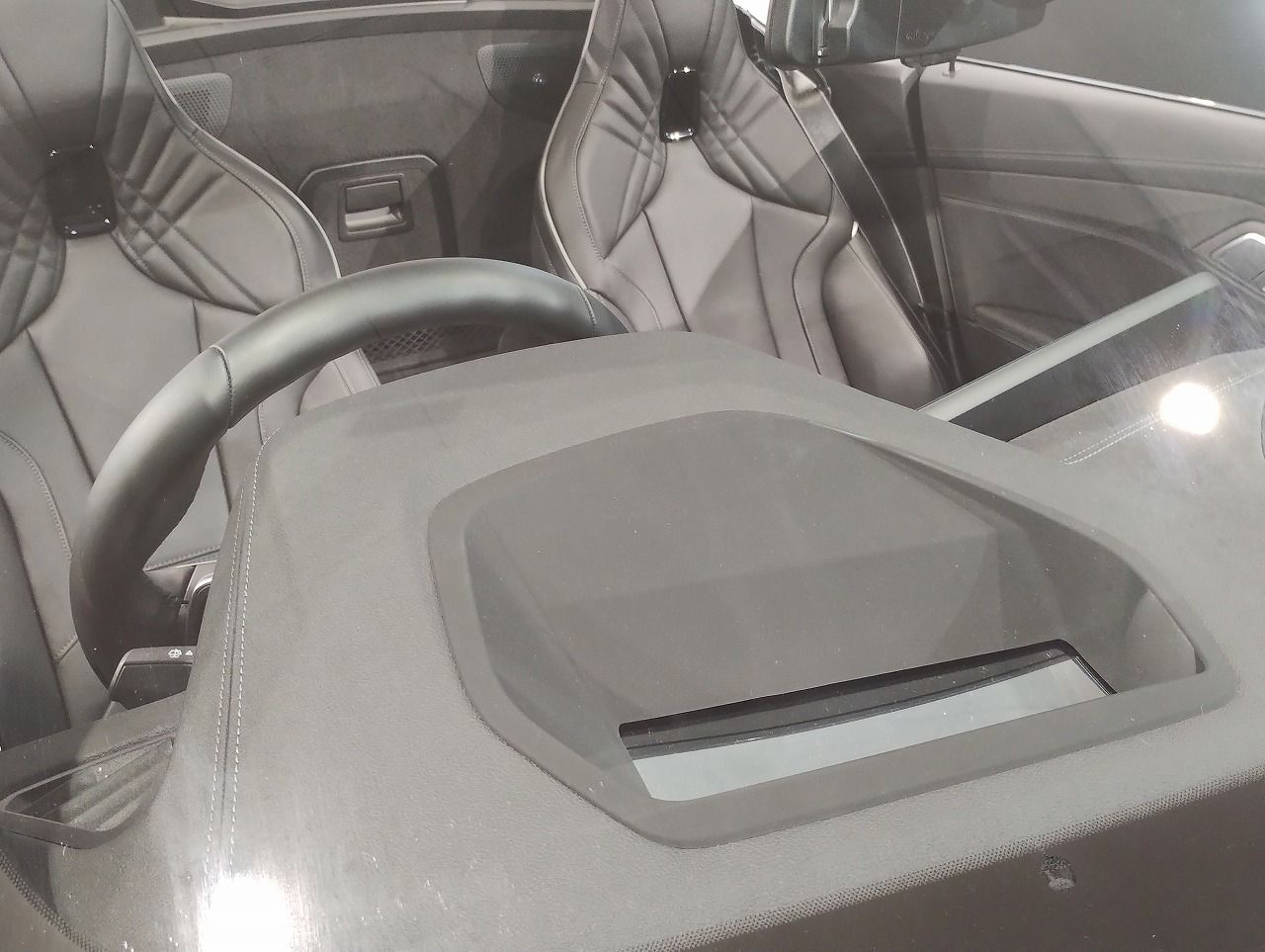 G29 z4 sDrive20i RHD