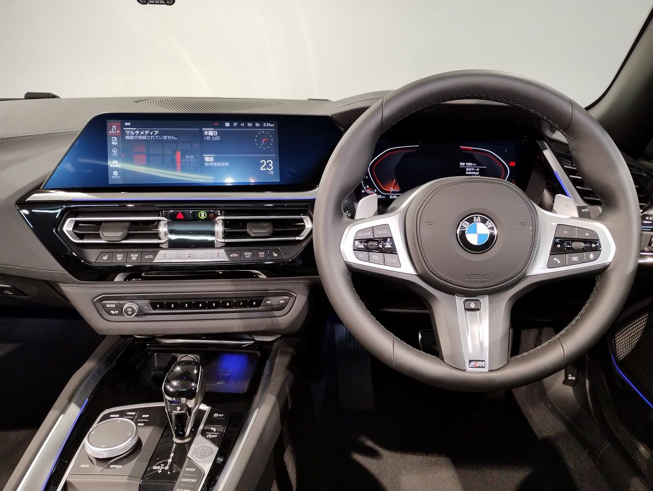G29 z4 sDrive20i RHD