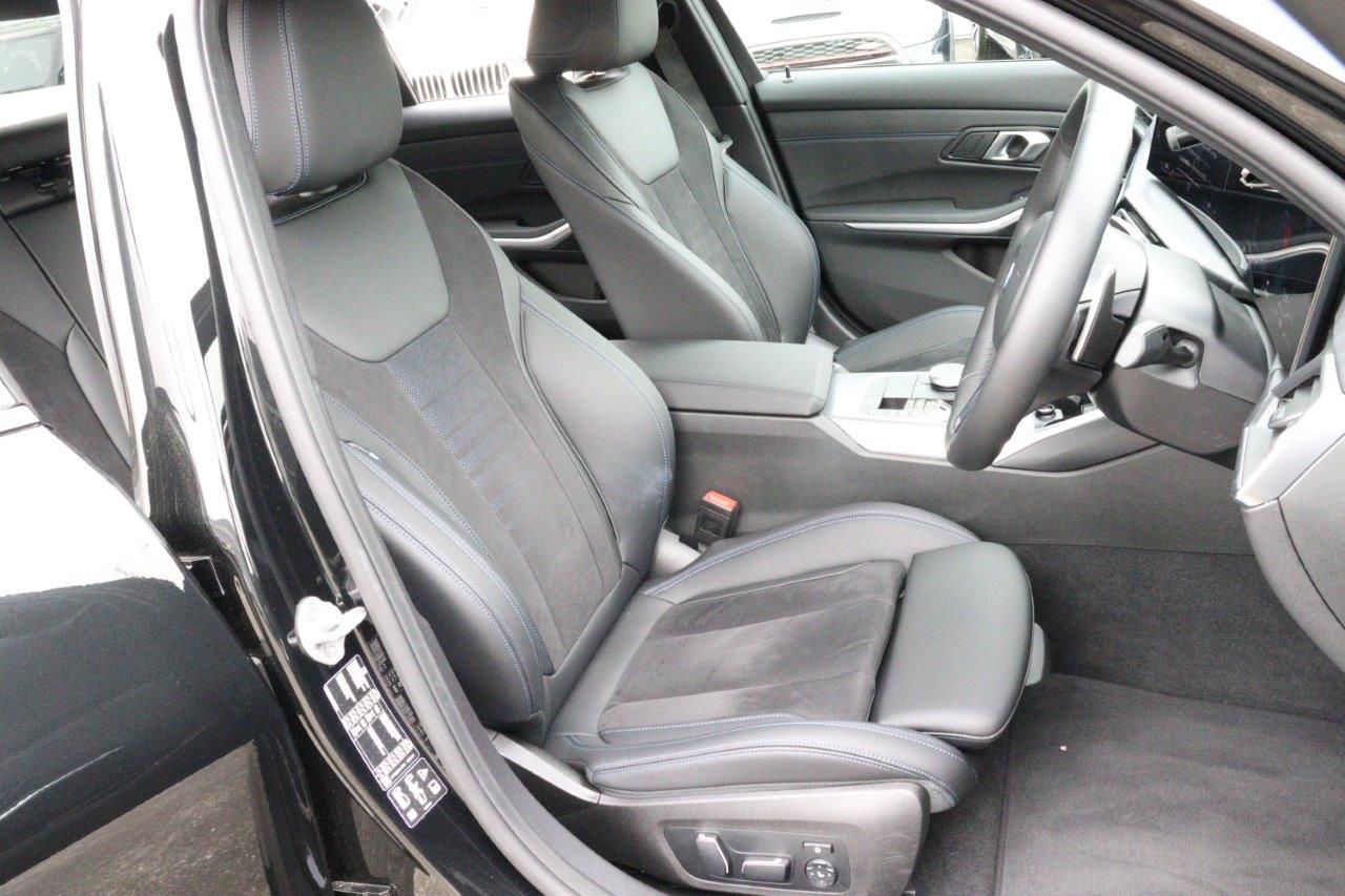 320d xDrive Berline RHD