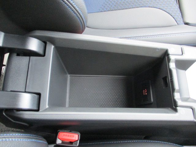 F40 118d Sports Hatch 5-door B47 2.0d