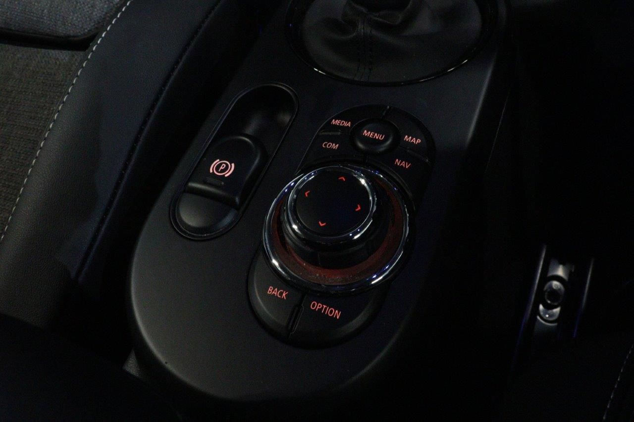 Cooper S 3 doors RHD