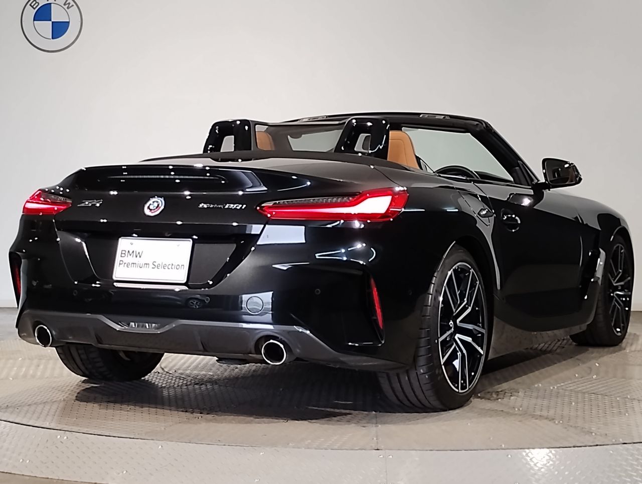G29 z4 sDrive20i RHD