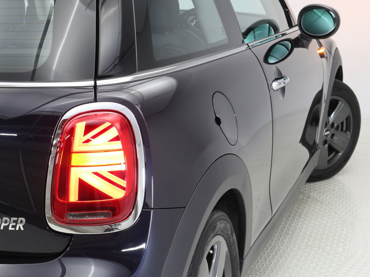 MINI Cooper F56 RHD