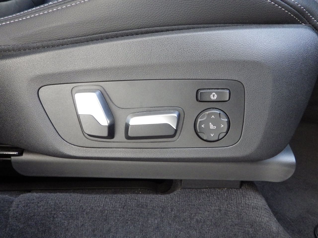 G01 X3 xDrive20d RHD ZA LCI