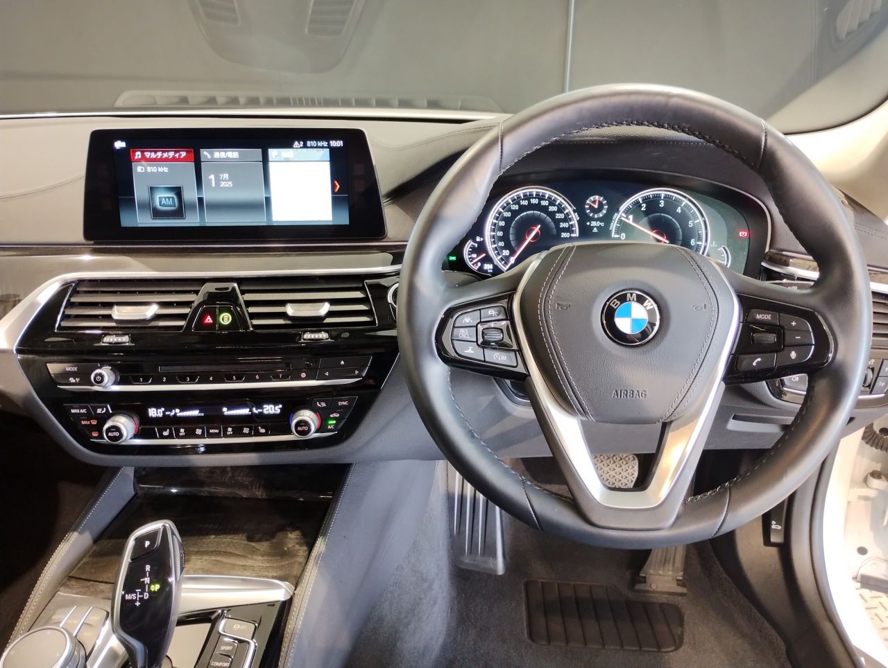 530I