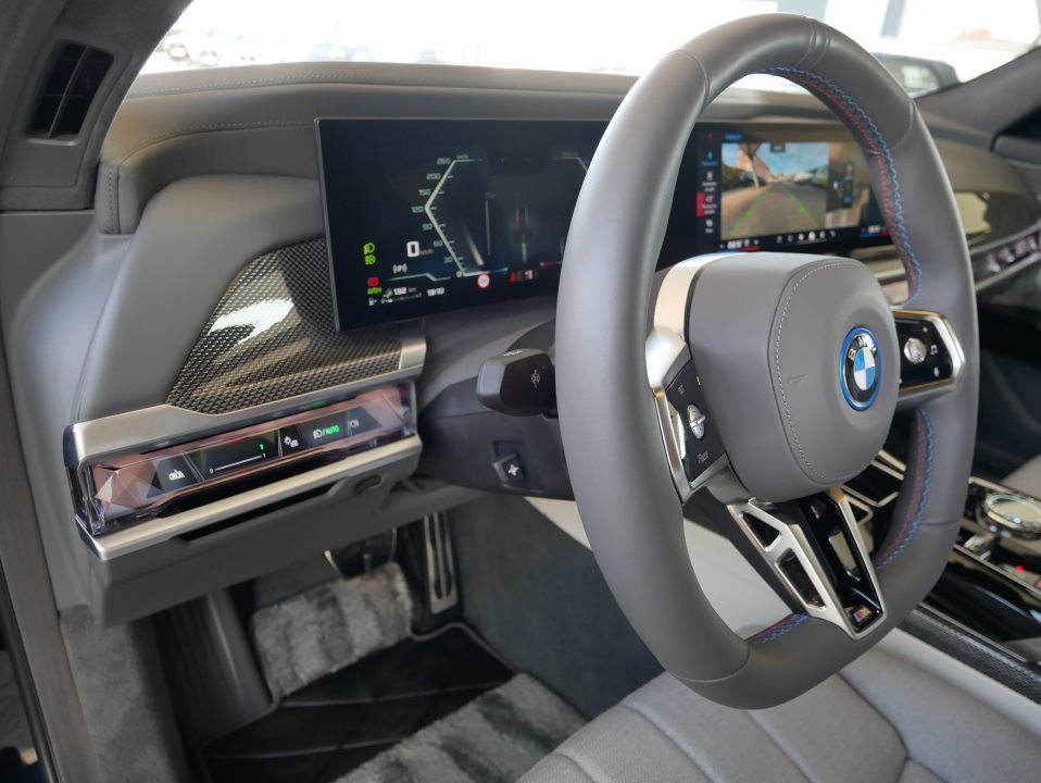 BMW 760
