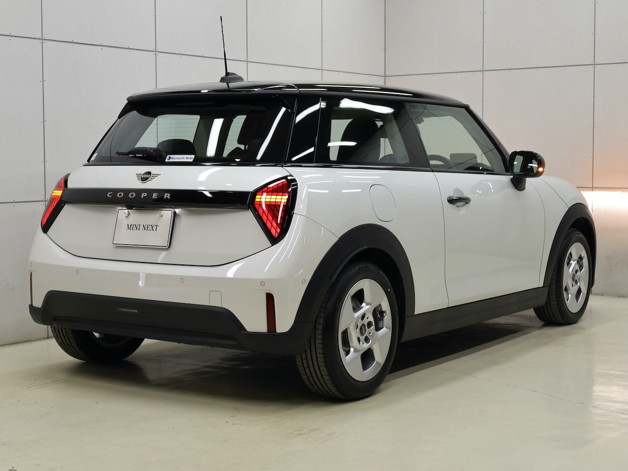 F66 MINI Cooper C 3Dr