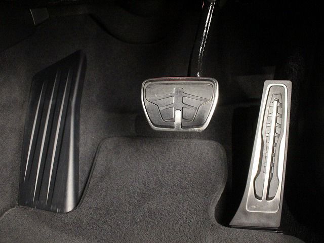 520d xDrive Touring RHD