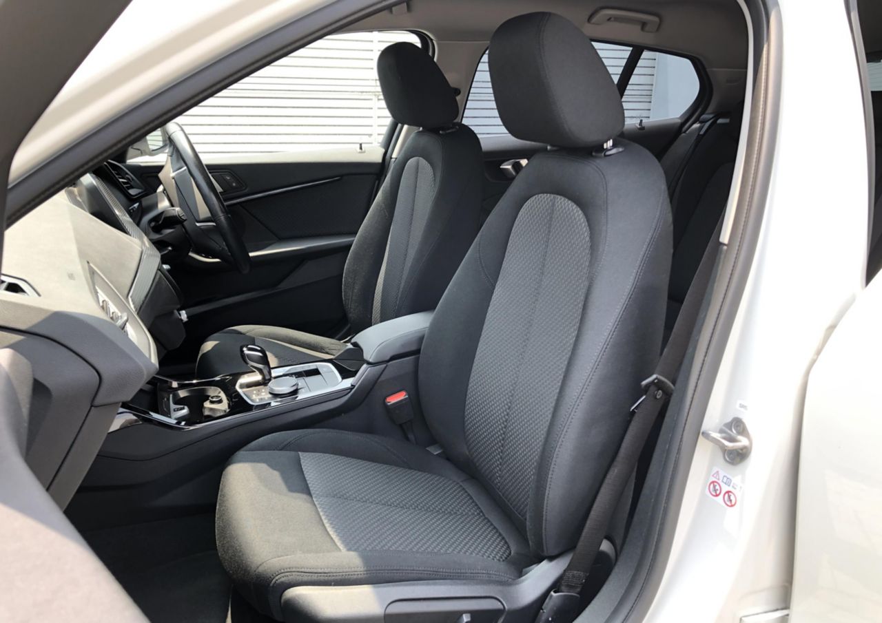 F40 118d Sports Hatch 5-door B47 2.0d