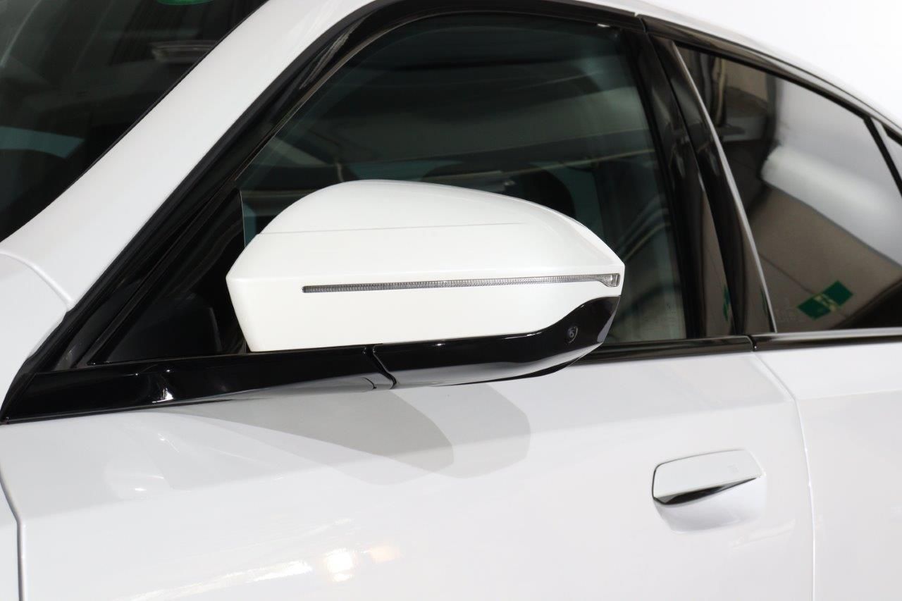 BMW i5 eDrive40 Sedan RHD