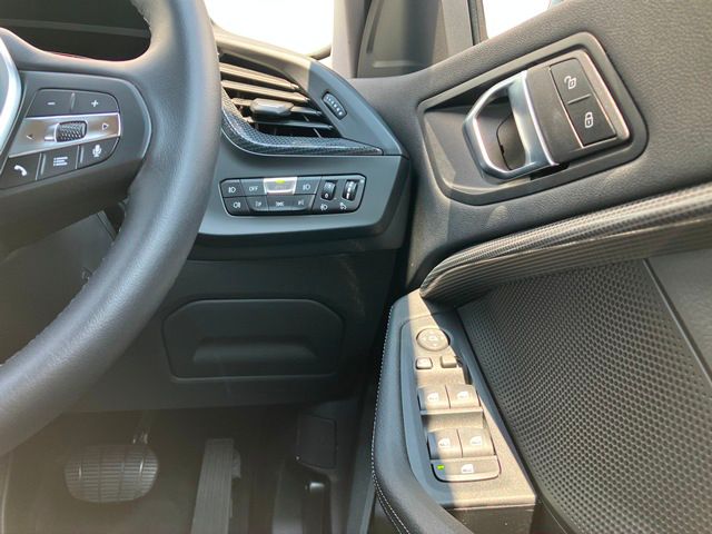 F40 118d Sports Hatch 5-door B47 2.0d